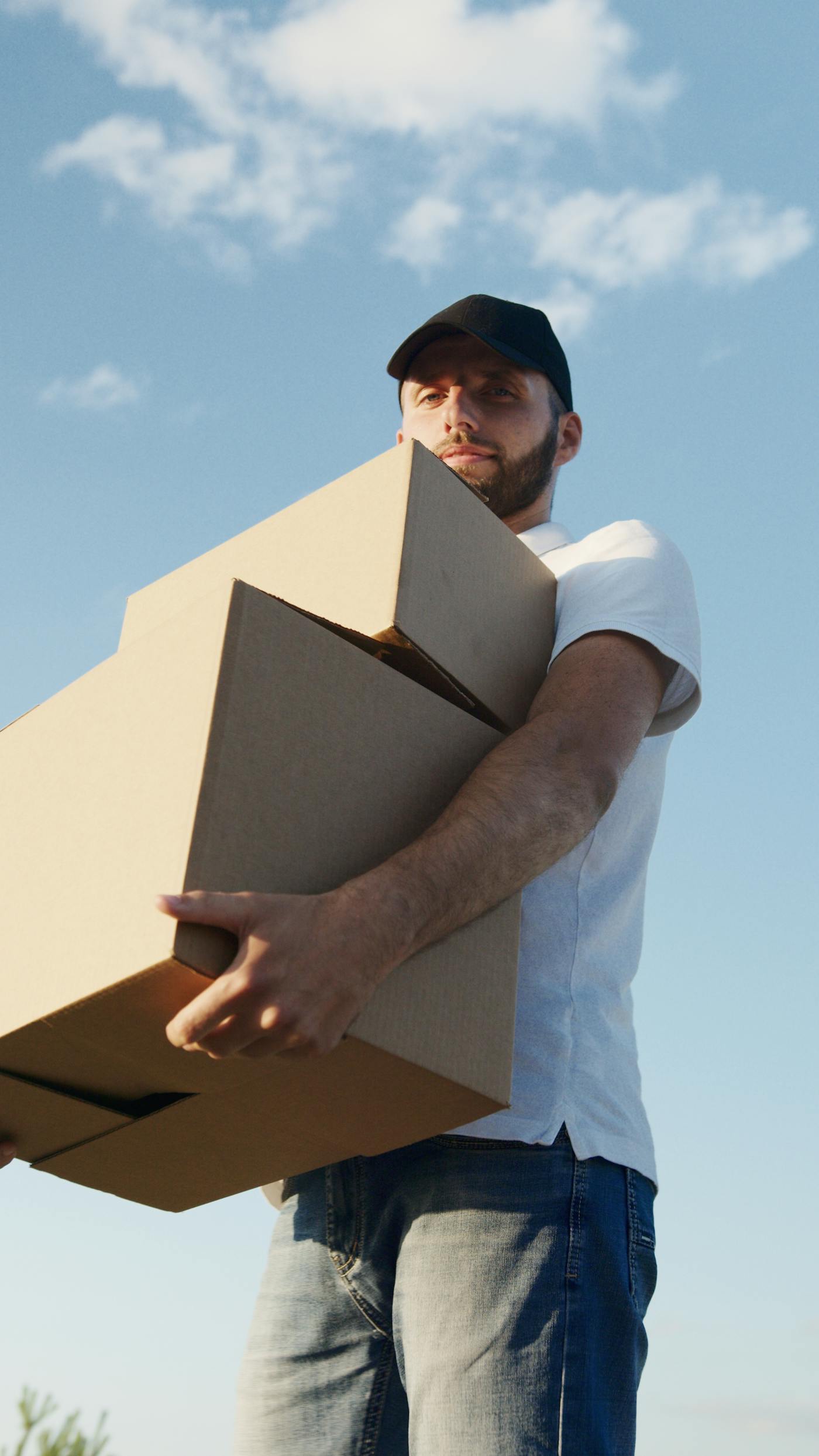 Pronto Moving Company movers at work in Lapeer