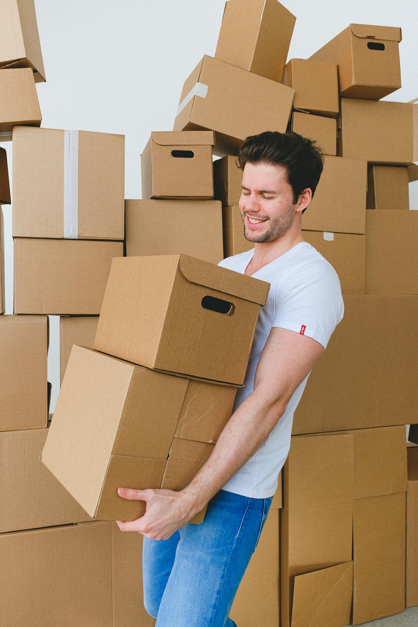 Pronto Moving Company movers at work in Lapeer